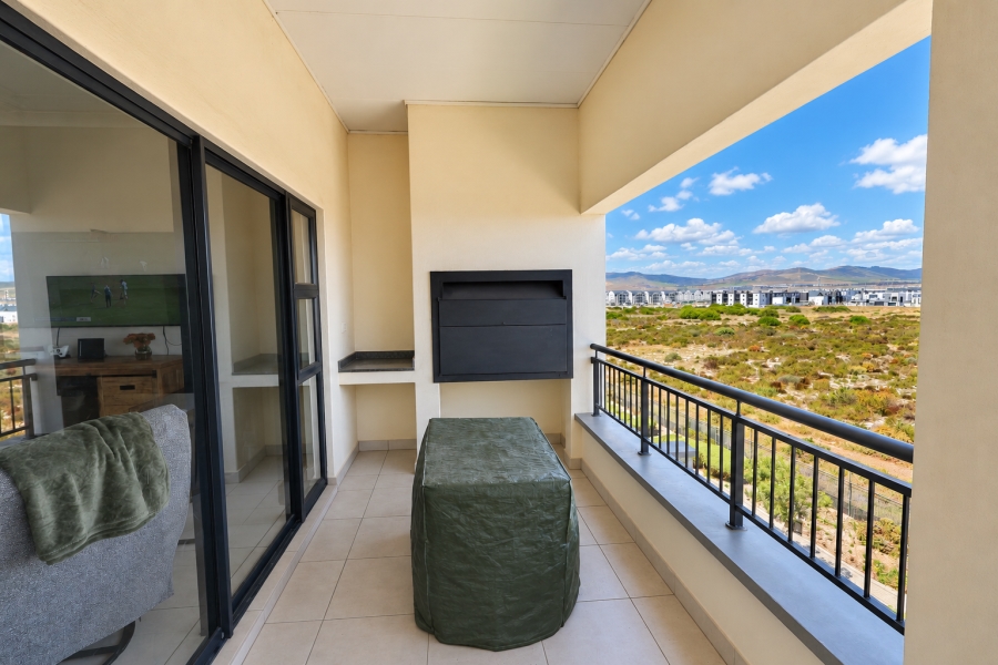 To Let 2 Bedroom Property for Rent in Sandown Western Cape